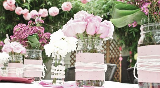 How To Maintain Budget On Wedding Flowers?