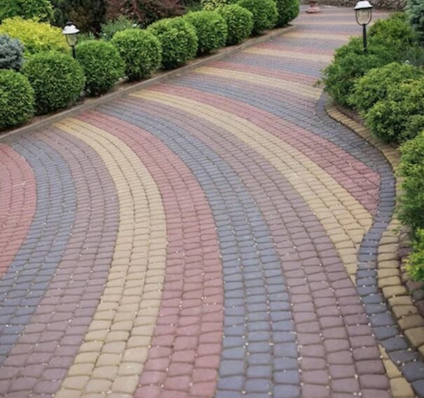 The Ultimate Guide to Driveway Styles and Shapes for Every House