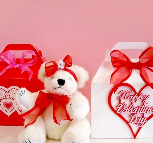 Don’t Stay Aloof From The Valentine Celebrations Of Capital