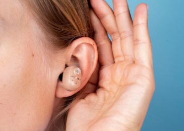 Navigating the World of Hearing Aids: A Comprehensive Guide for Wirral Residents