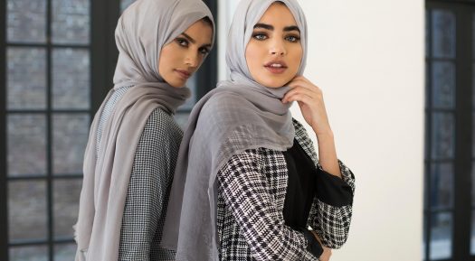 What Are The Different Types Of Dresses That Should Be Worn By Women While Traveling To A Muslim Country?