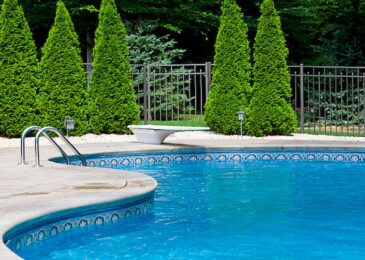Mark Your Territory With A Pool Fence
