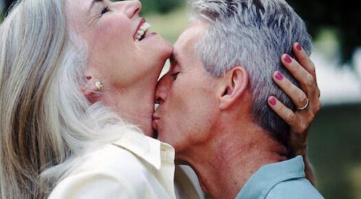 How to Create an Irresistible Dating Profile for Kent Singles